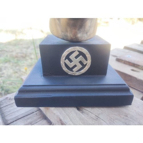 Führer-Büste